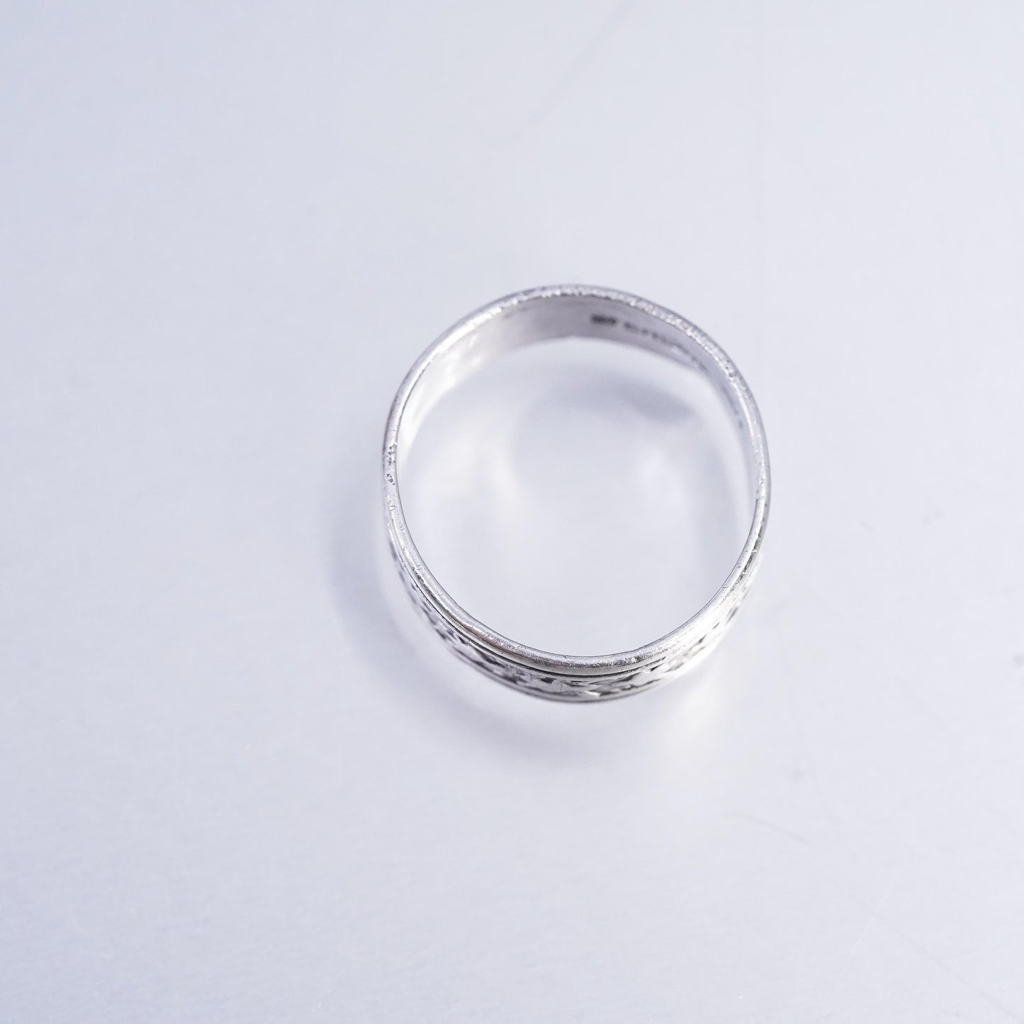 Size 5.25, VTG southwestern Uncas Silver Co Sterling 925 silver ring, band