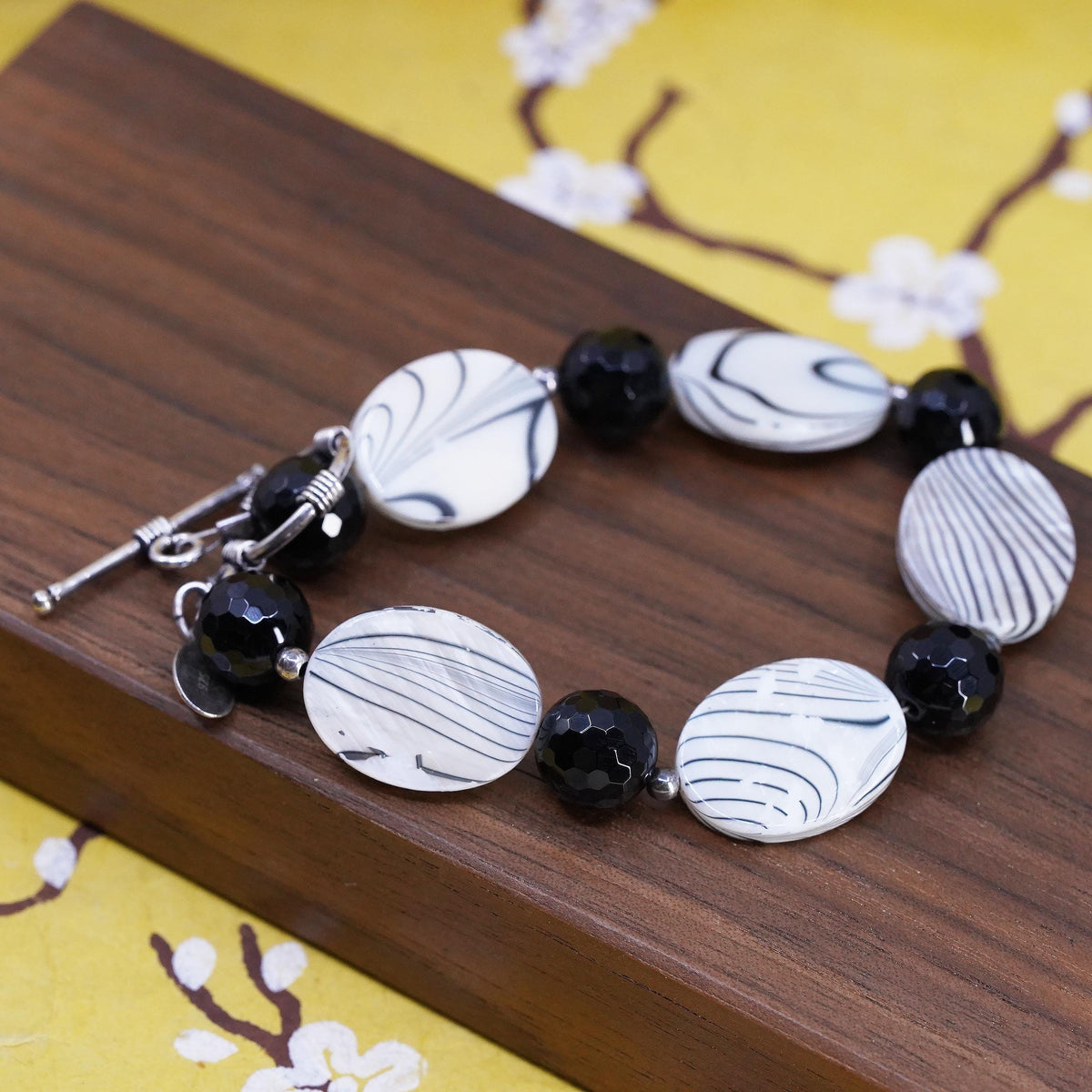 7”, Vintage Donna Dressler Sterling silver 925 bracelet, mother of pearl stripy