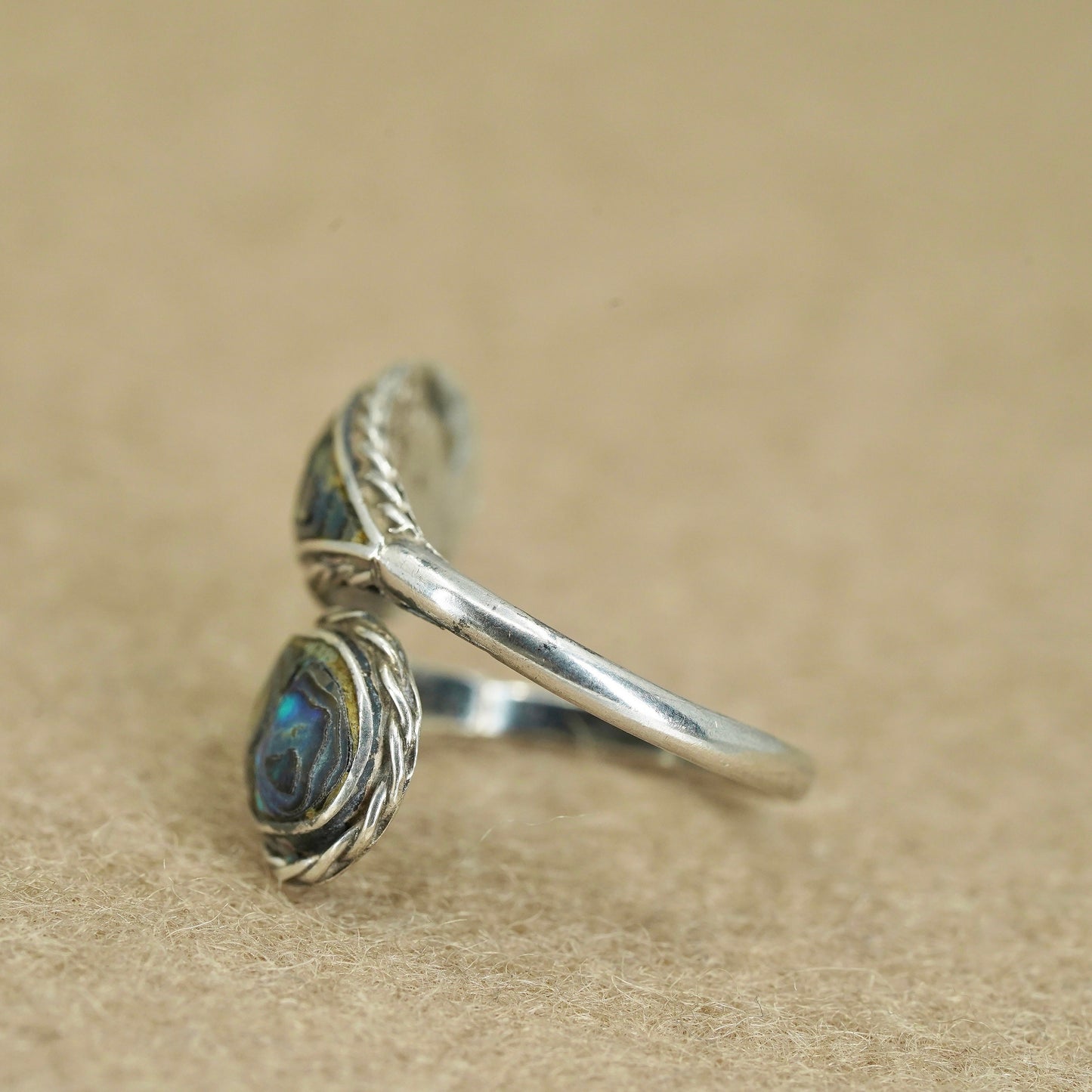 Size 6, Taxco Mexican Sterling 925 silver handmade ring with teardrop abalone