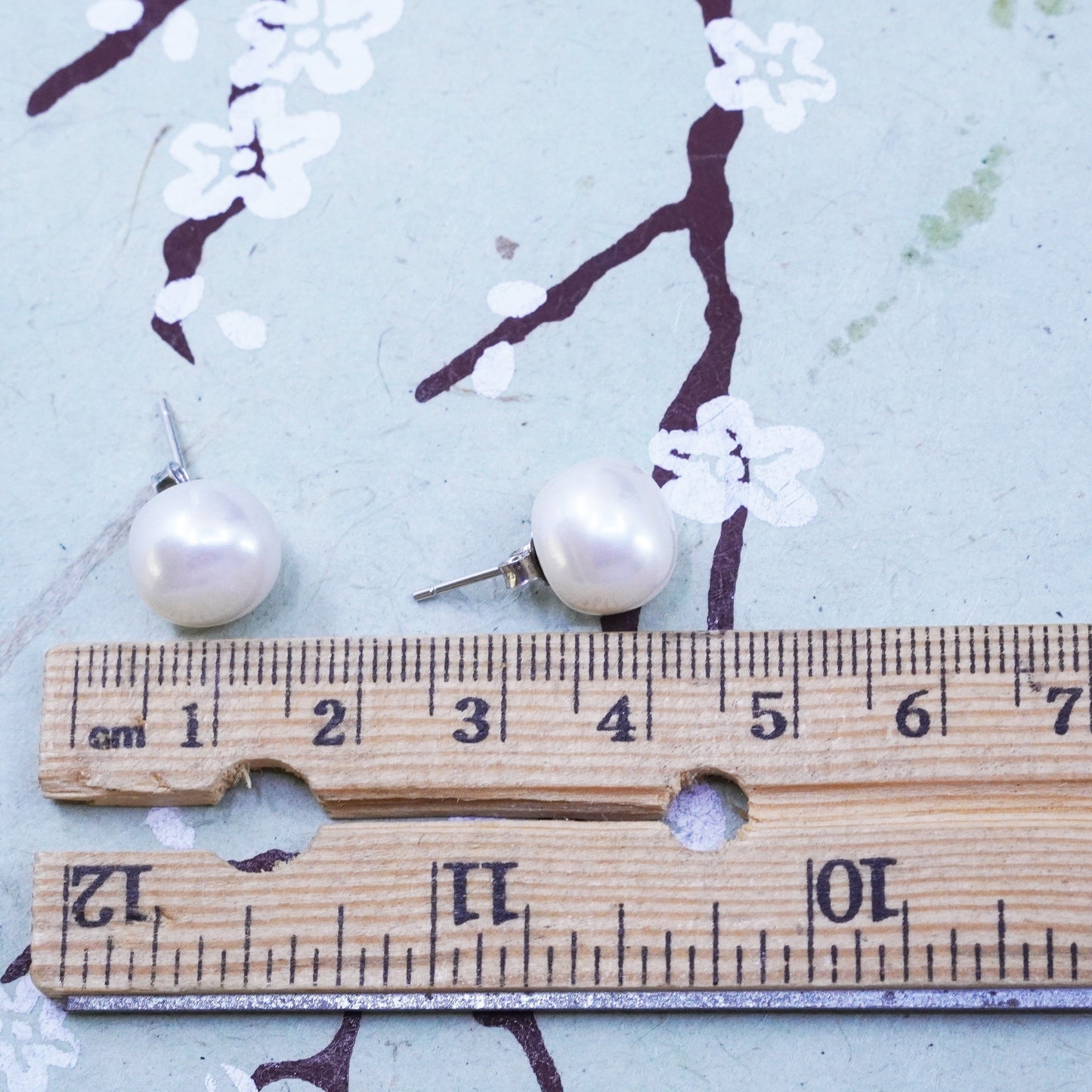 Vintage sterling silver earrings, 925 studs with 9mm pearl