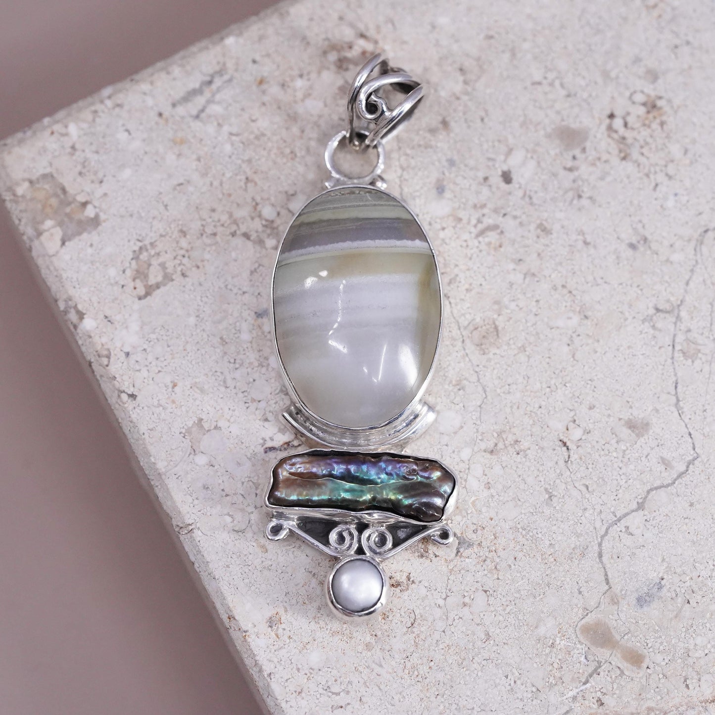 Vintage Sterling silver 925 handmade pendant with agate and baroque black pearl