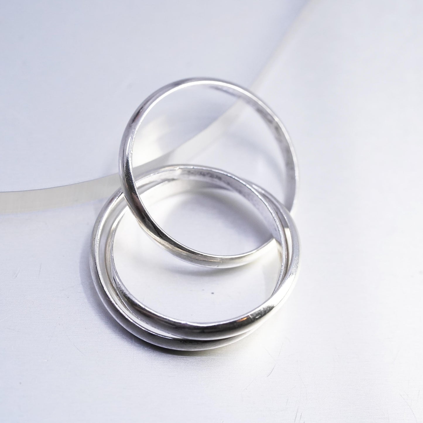 Size 6.5, Vintage Sterling Silver handmade Ring. 925 modernist, Entwined band