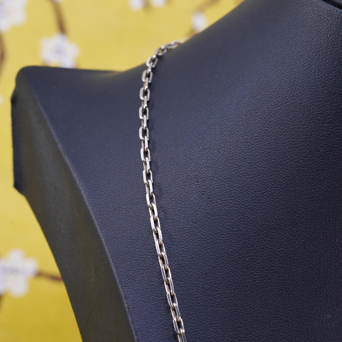 23" 3mm, vintage Italian Sterling silver necklace, 925 oval link chain