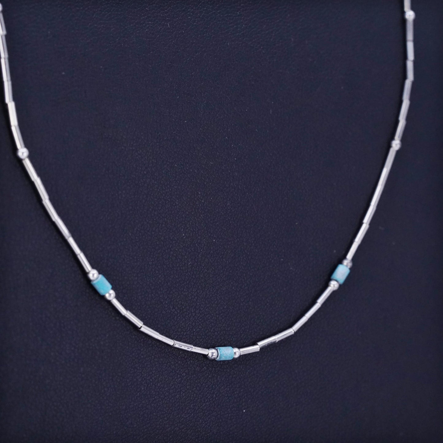 22”, Native American Sterling 925 liquid silver necklace with turquoise beads