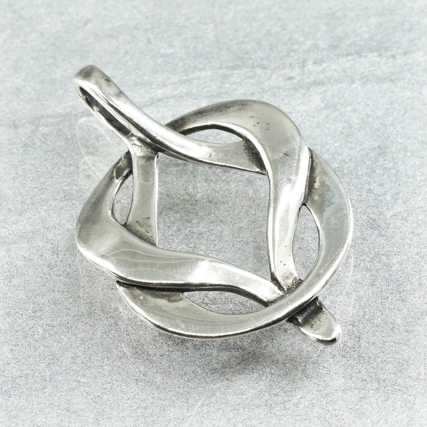 Vintage sterling 925 silver handmade Irish Celtic knot pendant