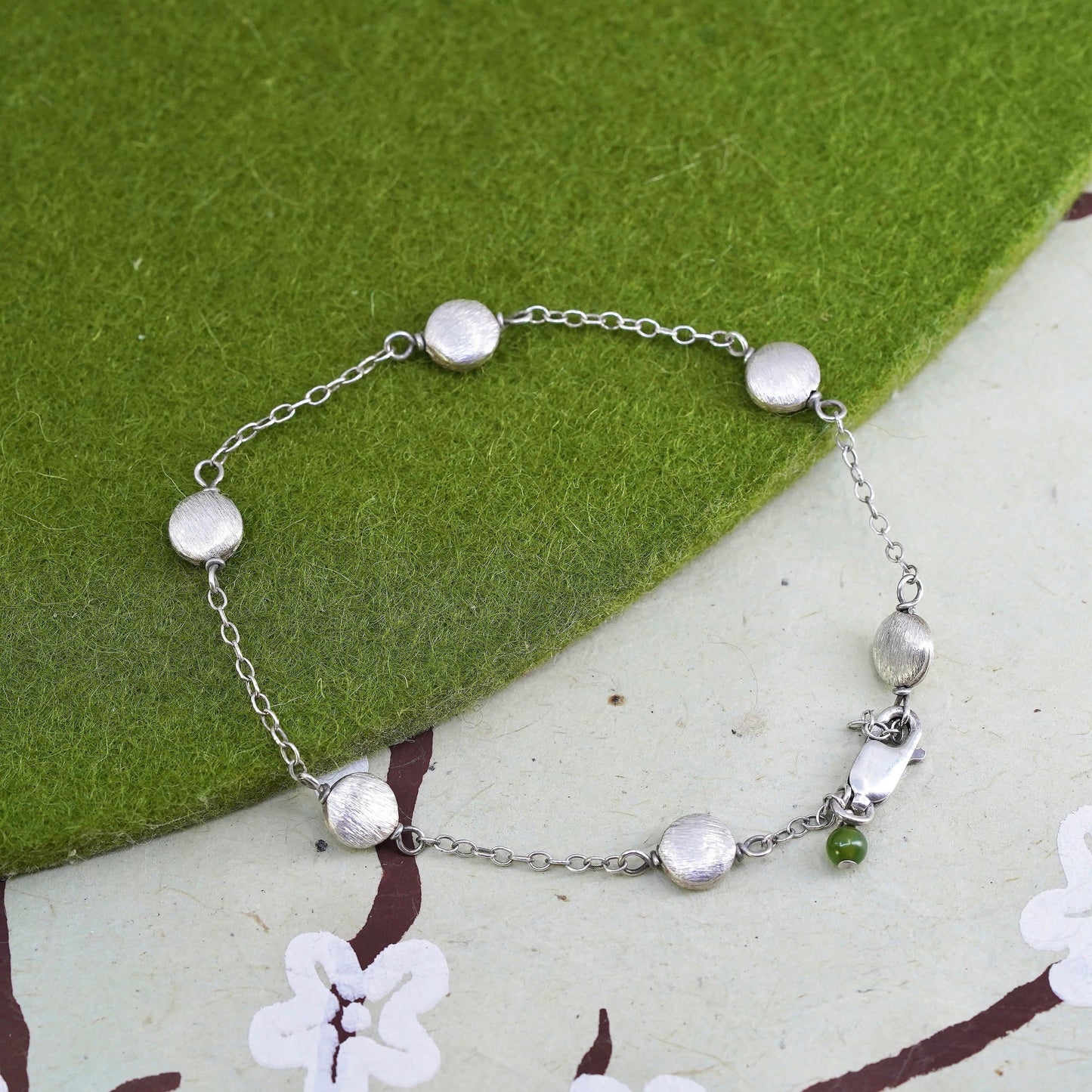 6.5", Vintage sterling 925 silver bracelet with circle disc details