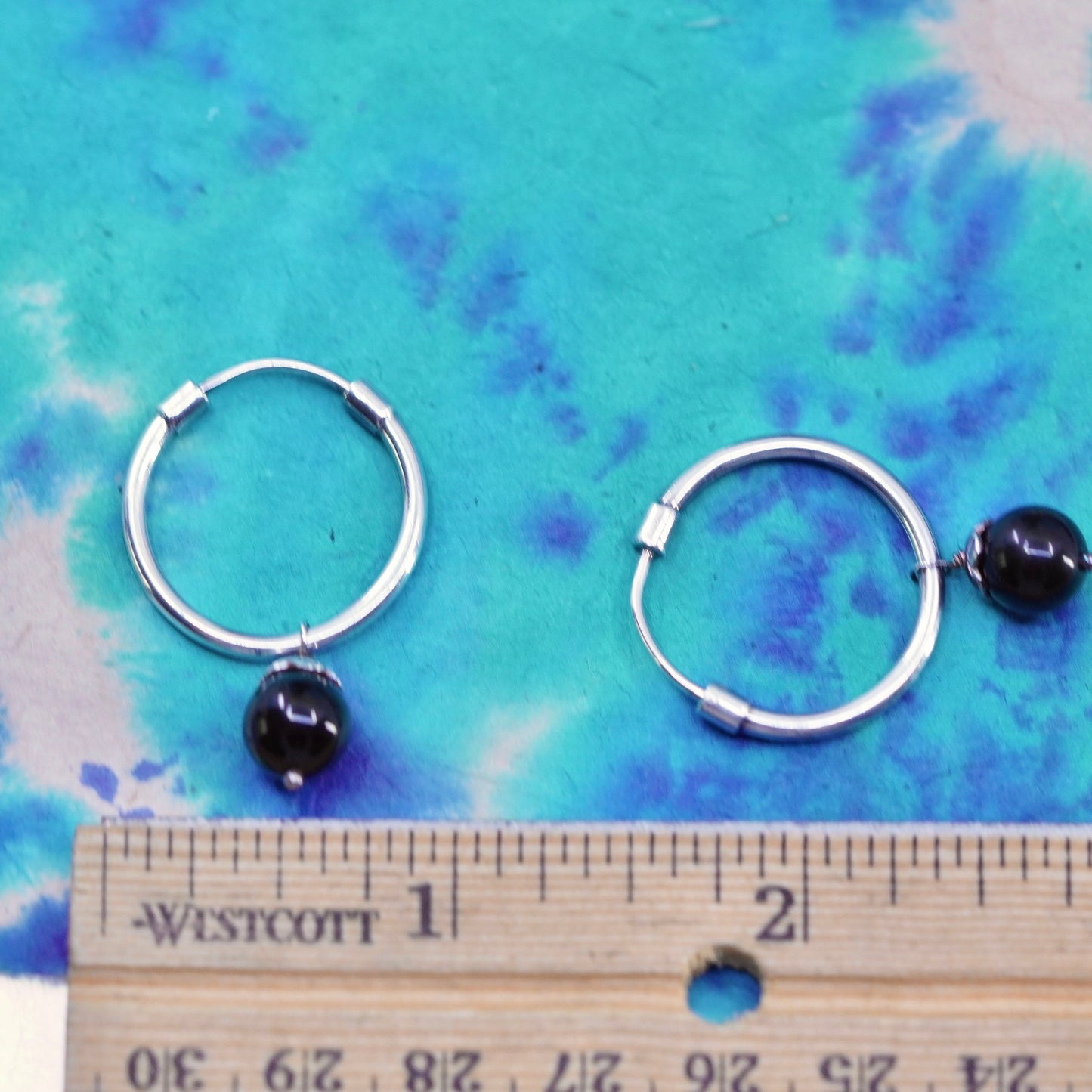 0.75”, vtg Sterling silver handmade earrings, 925 hoops, huggie with onyx bead