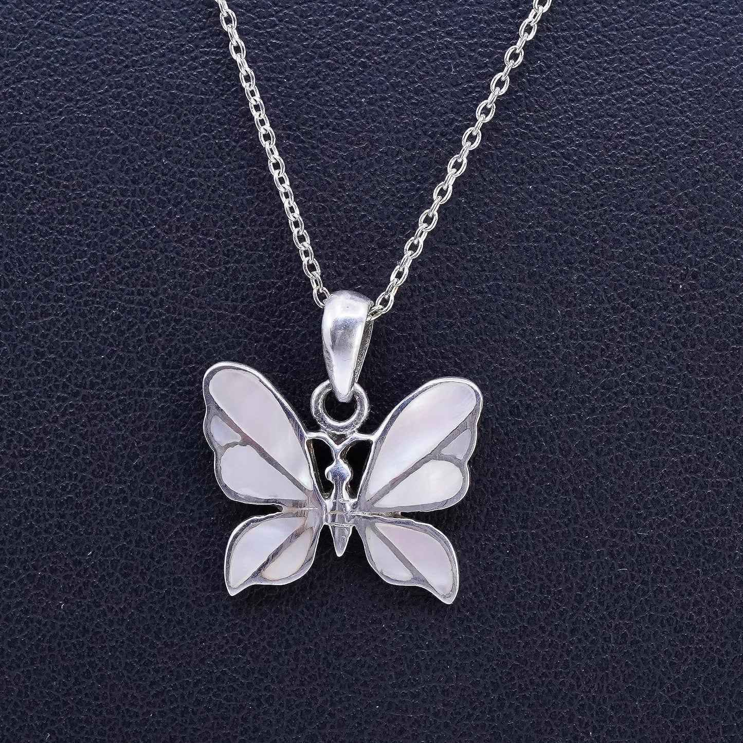 18", Sterling 925 silver circle necklace mother of pearl butterfly pendant