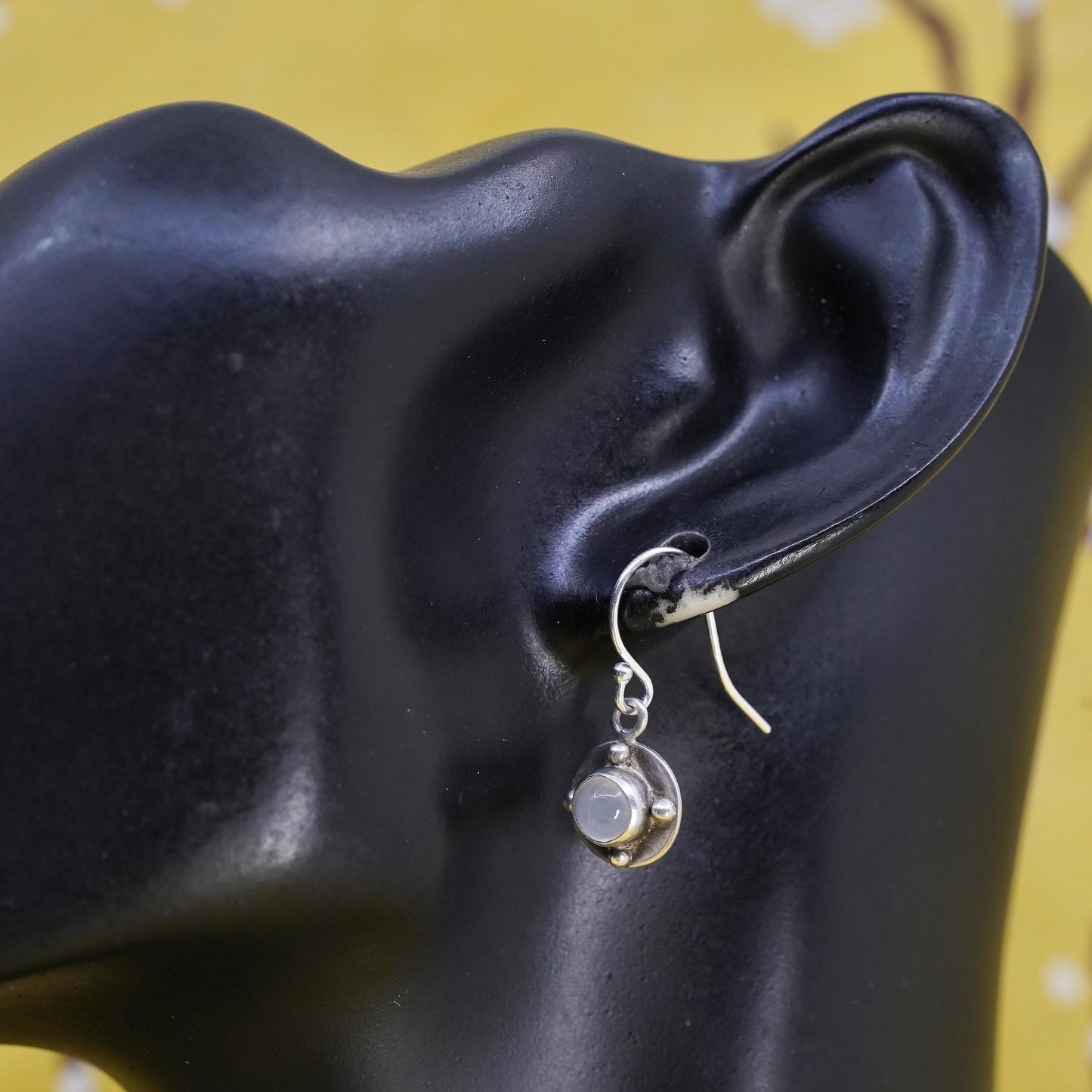 Vintage Sterling 925 silver handmade earrings with white cat's eye beads