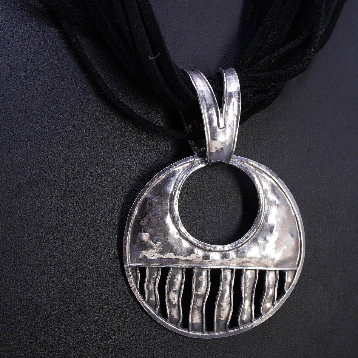 18” Silpada 925 Sterling Silver multi strands Leather Necklace Disc pendant