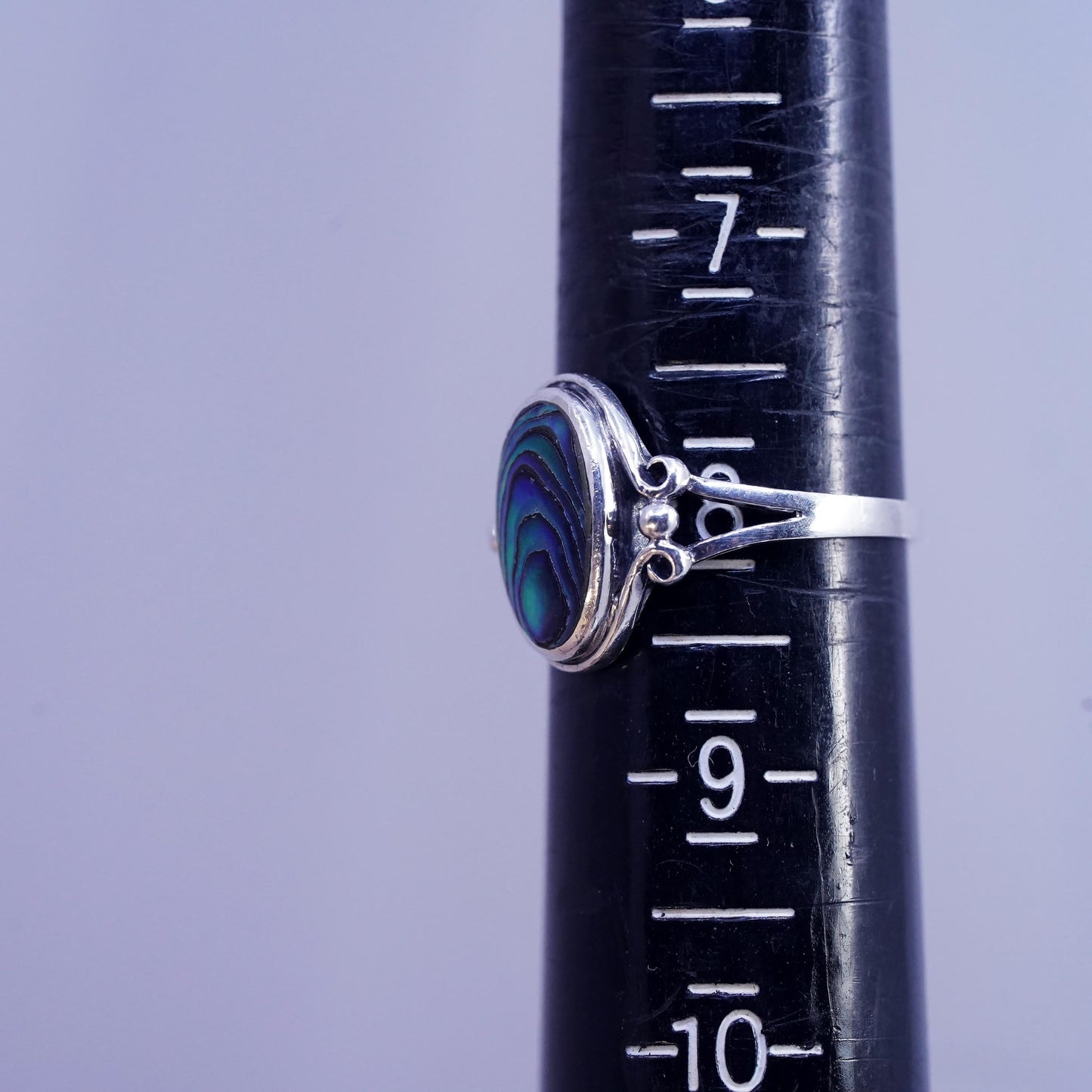 Size 8, vintage southwestern sterling 925 silver handmade ring w/ oval abalone