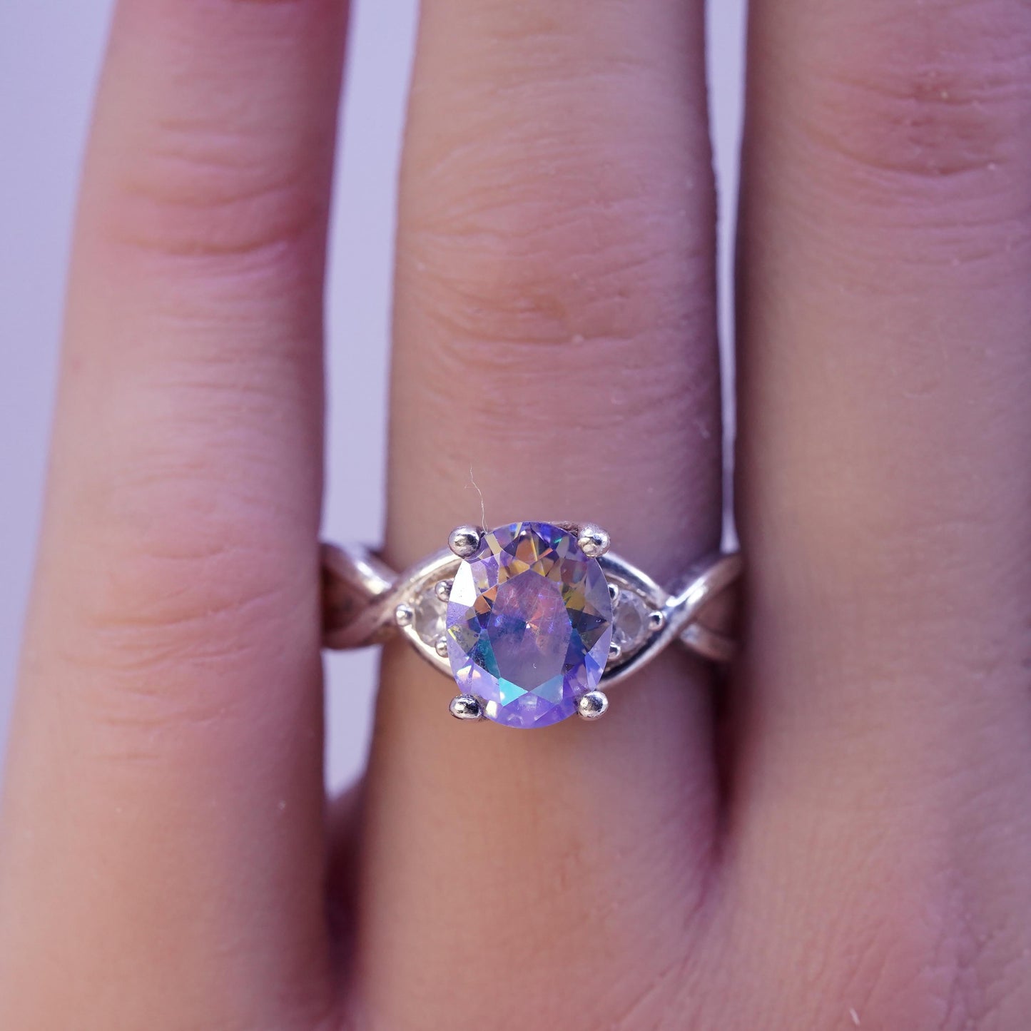 Size 7.5 vintage sterling 925 silver ring with rainbow topaz