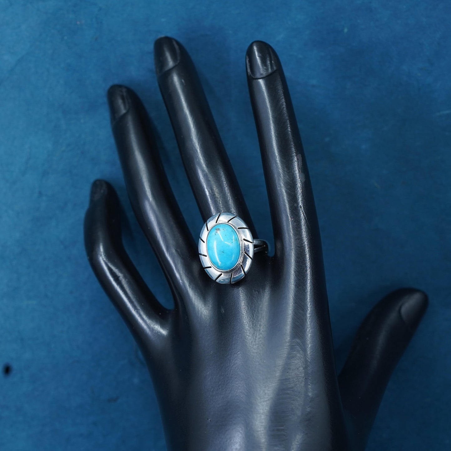 Size 9, vintage Mexican Sterling 925 silver handmade ring with oval turquoise