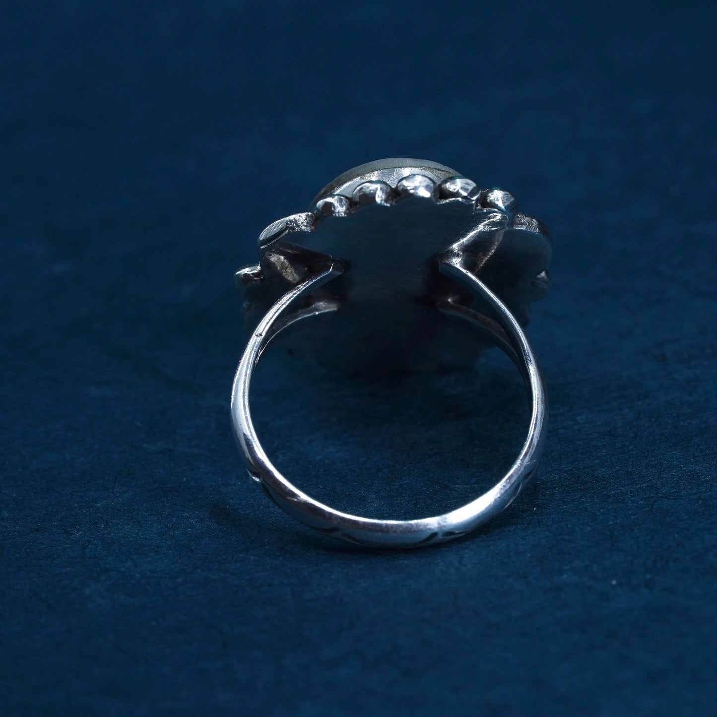 Size 10, southwestern Sterling 925 silver ring band carved MOP and red bird