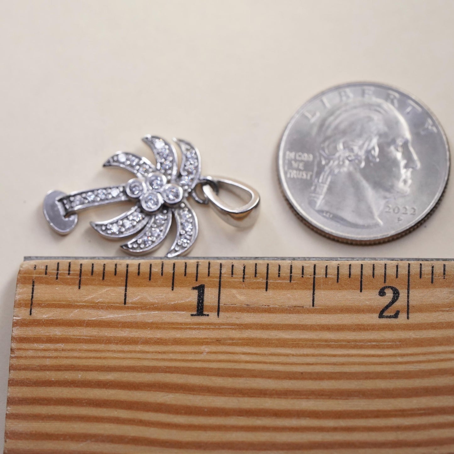 Vintage sterling 925 silver palm tree pendant with cluster cz
