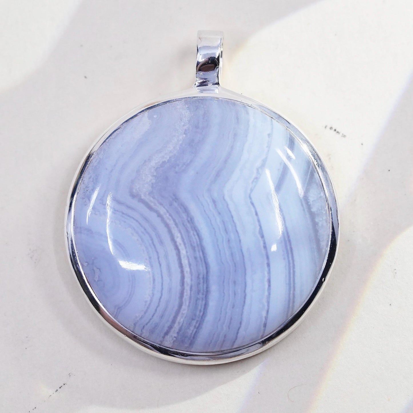Vintage sterling silver handmade pendant, 925 silver circle with lace agate