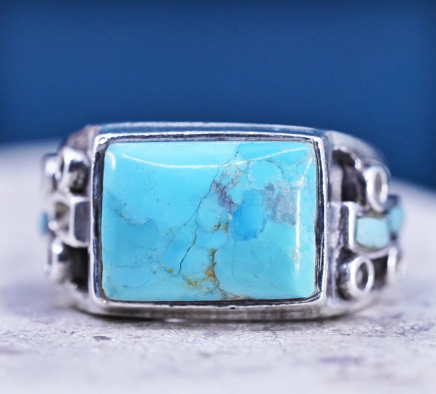 Size 7, vintage Sterling 925 silver handmade ring with turquoise