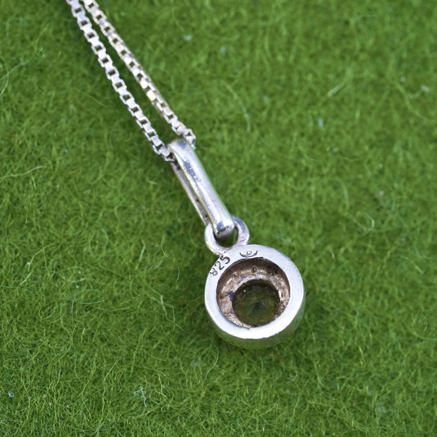 18”, handmade necklace, sterling silver 925 box chain with peridot pendant