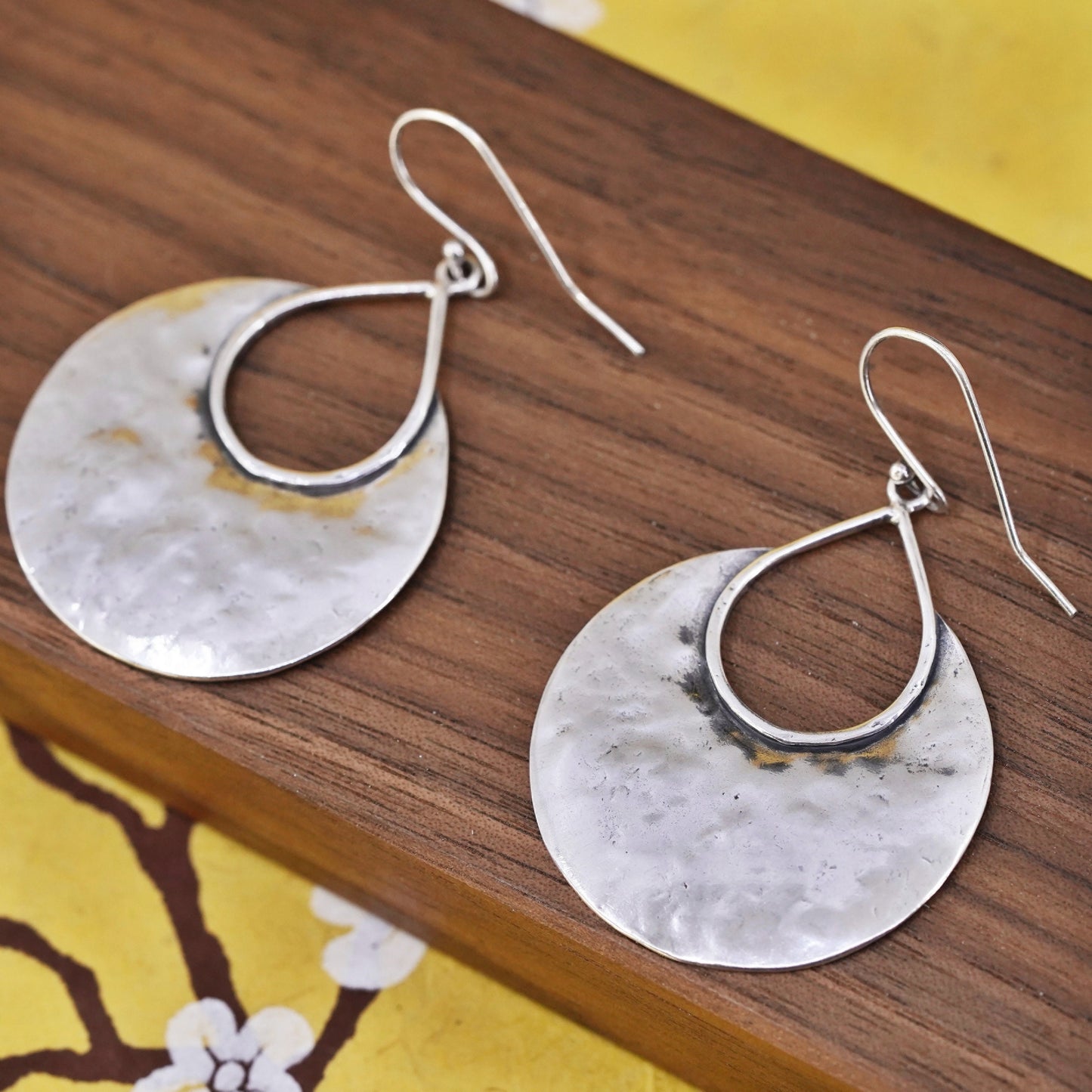 Silpada W1539. Half Moon Bay Sterling Silver hammered disc Earrings. Vintage.