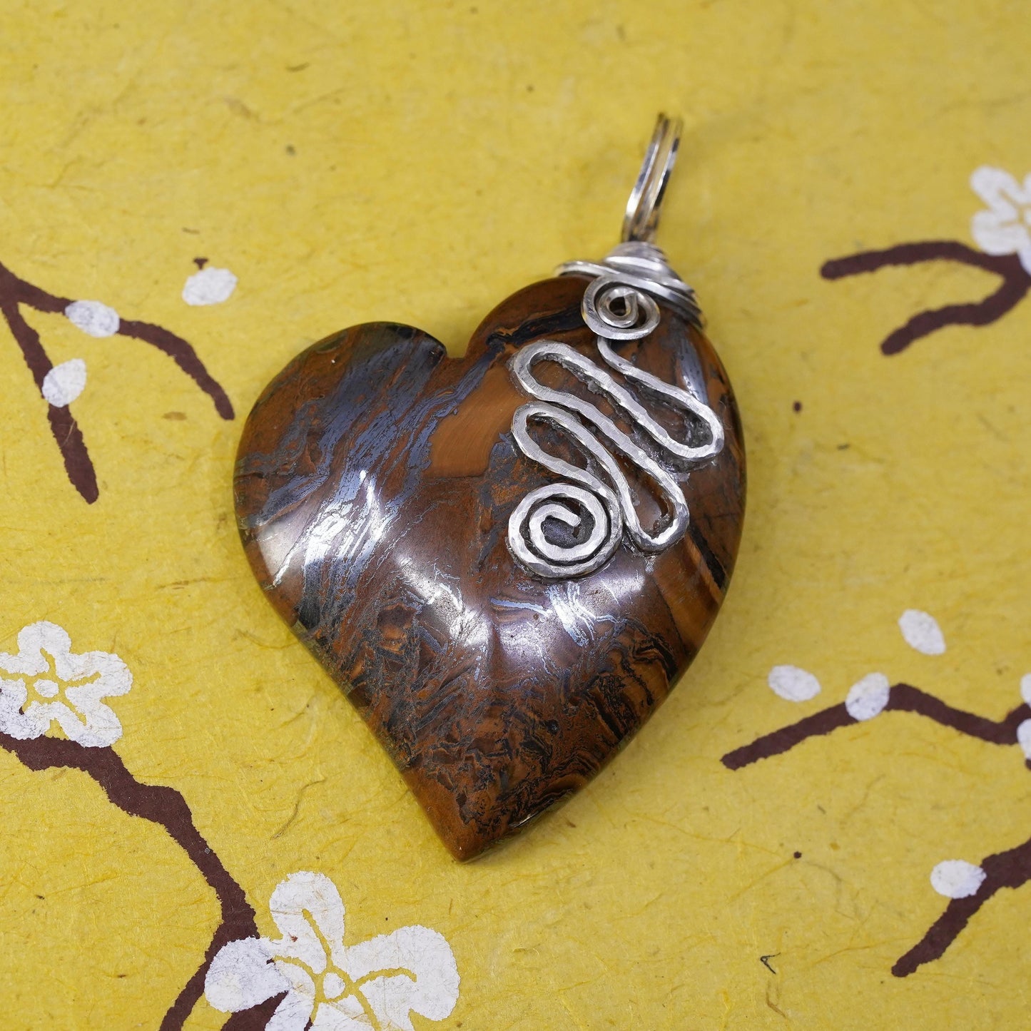 Vintage Sterling 925 silver handmade wired heart pendant with golden tiger eye