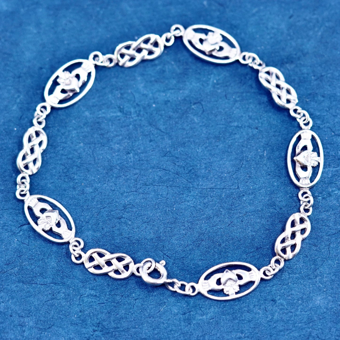 7.25”, vintage Ireland Sterling 925 Silver claddagh Heart friendship Bracelet