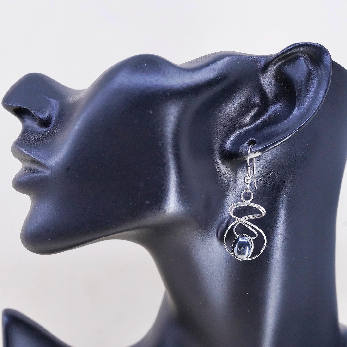 VTG Southwestern Sterling silver earrings, twisted 925 wired dangles hematite