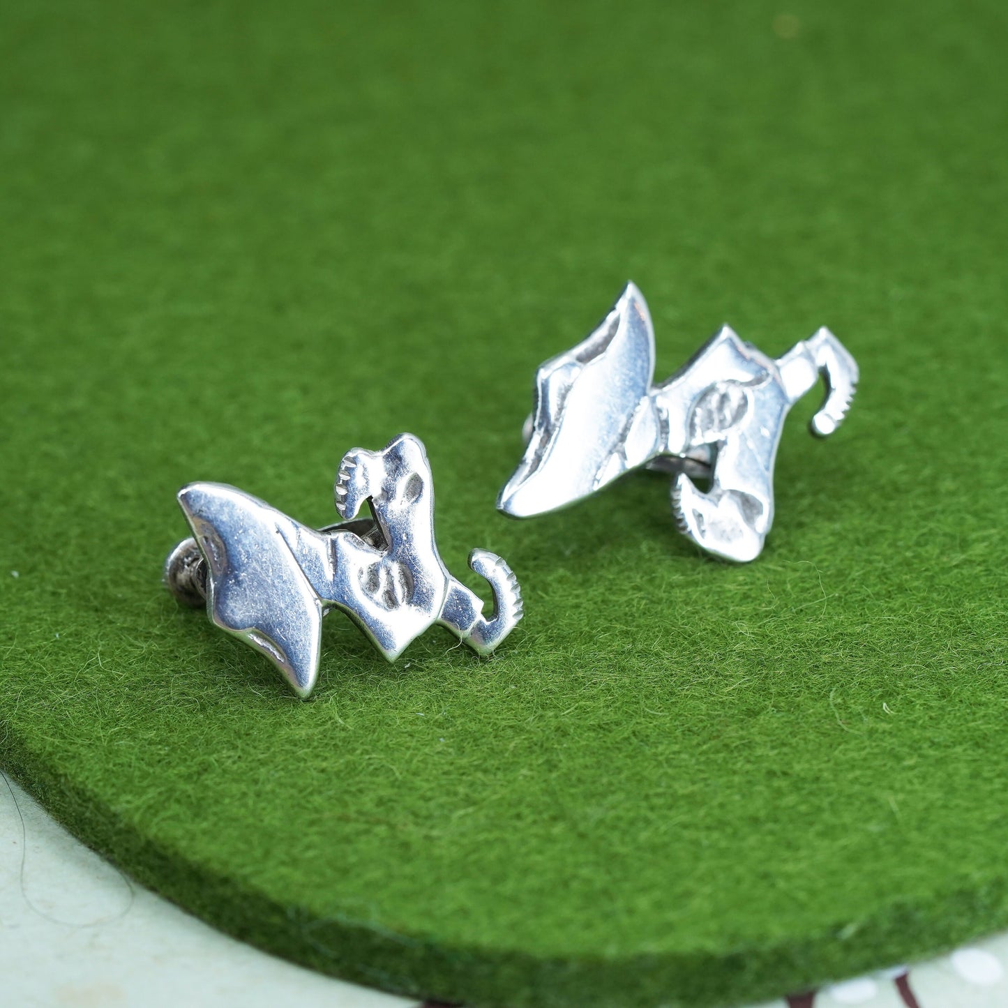 Mexican Sterling silver earrings, 925 screw back earrings with Sombrero costume