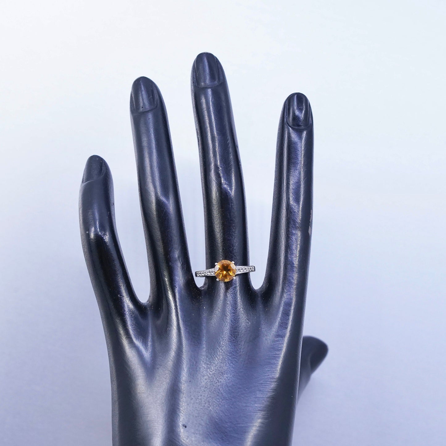 Size 8, vintage Sterling 925 silver handmade ring with circle citrine