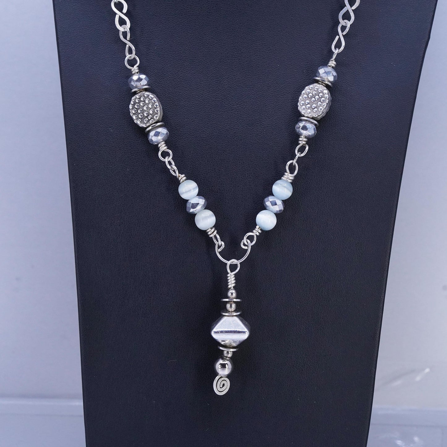 20", Native American Sterling 925 silver necklace gray tiger eye beads pendant