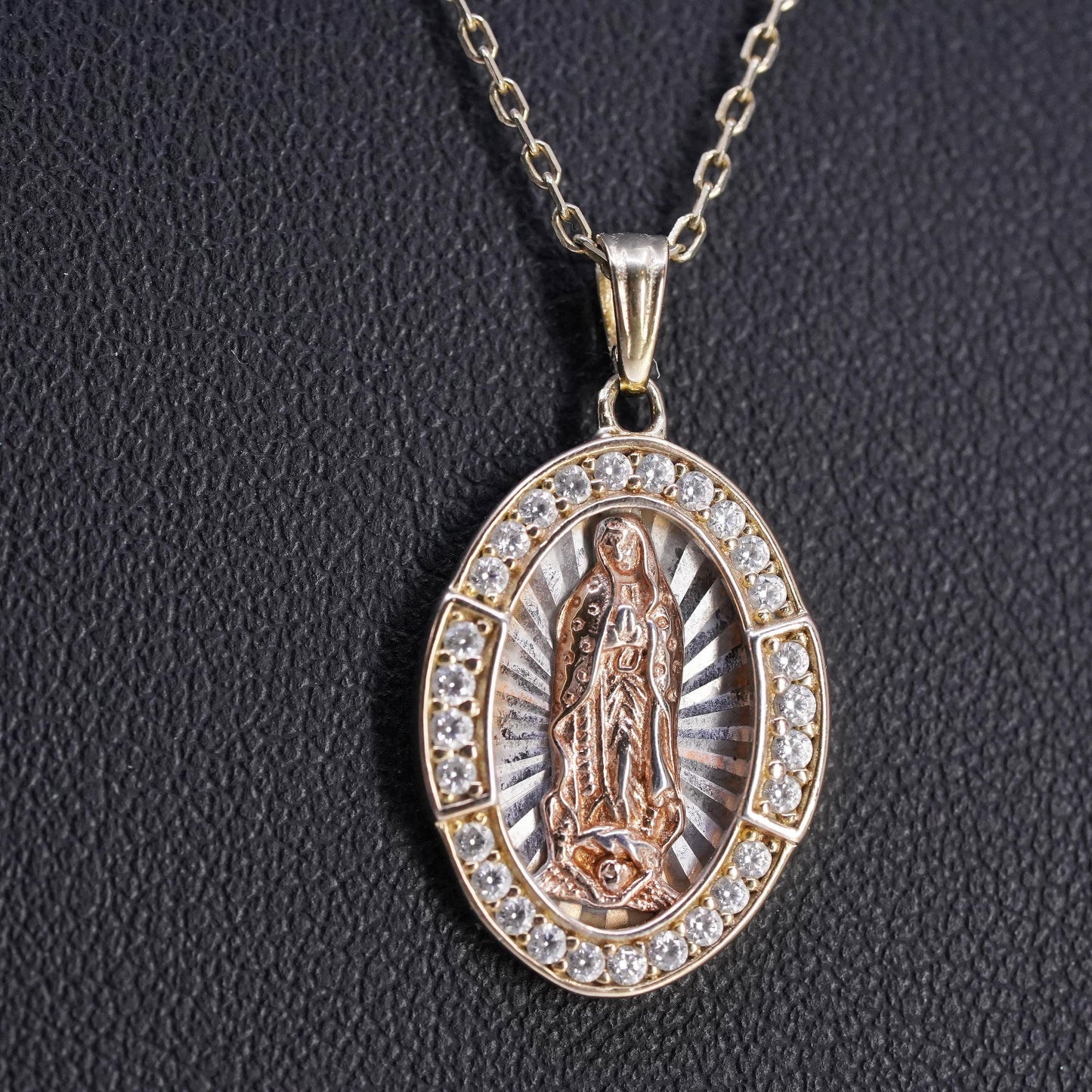18" vermeil gold sterling 925 silver circle chain necklace Virgin Mary pendant