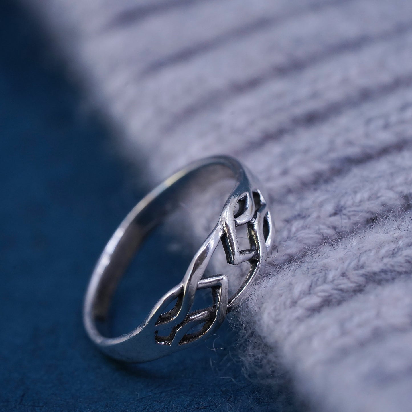 Size 8, vintage Sterling handmade ring, irish celtic knot 925 silver band