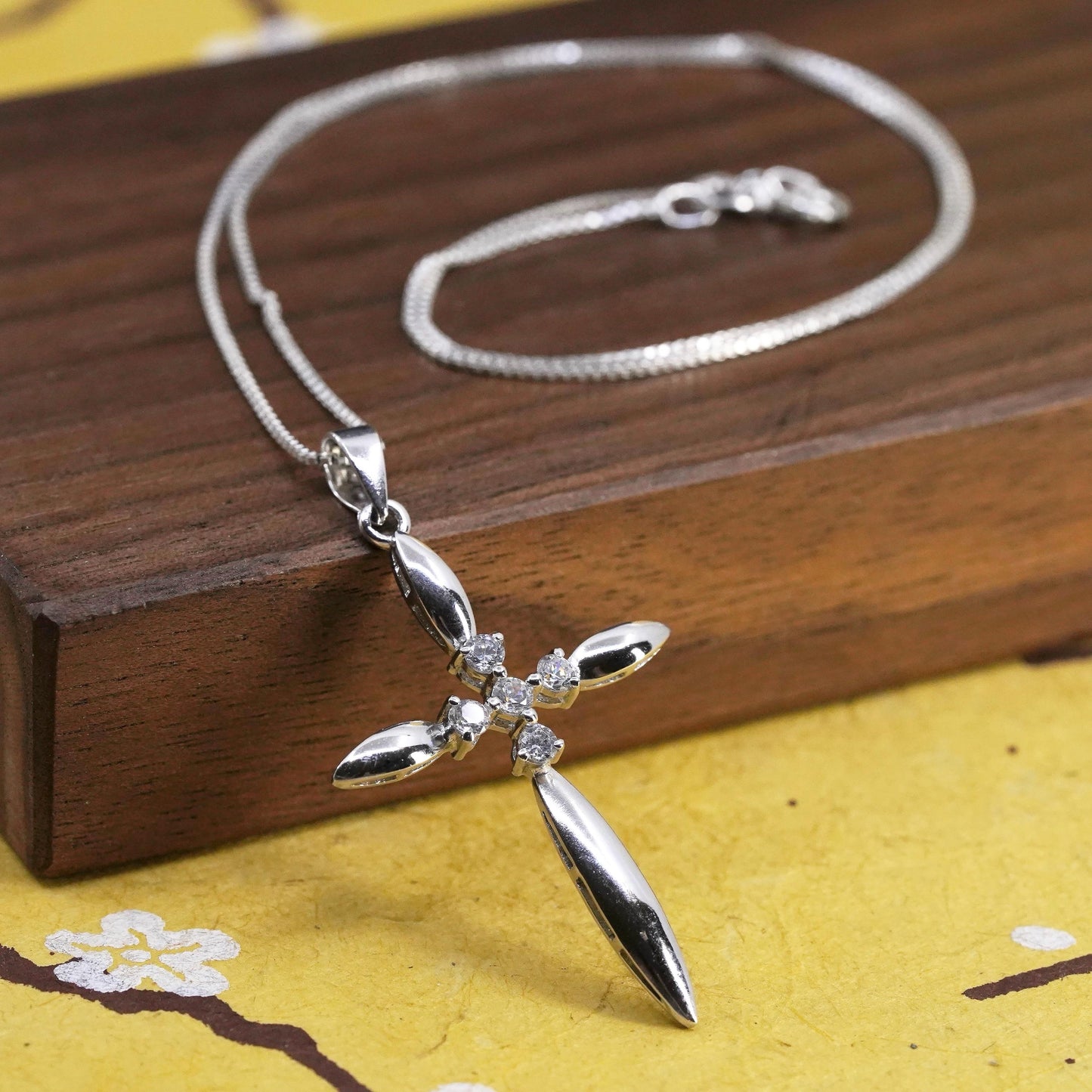 18", Italian Sterling 925 Silver box chain necklace with cz cross pendant