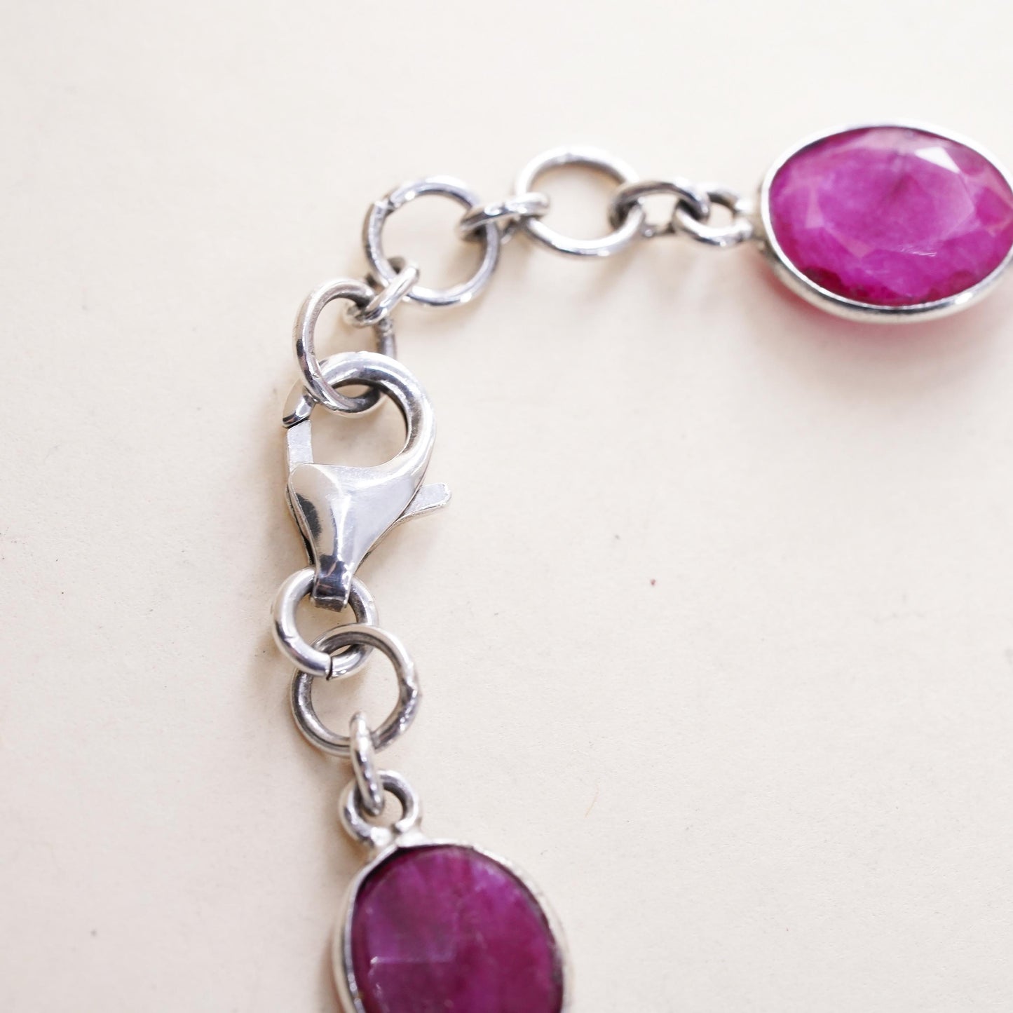 8", Vintage Sterling silver handmade bracelet, 925 chain with Indian ruby beads