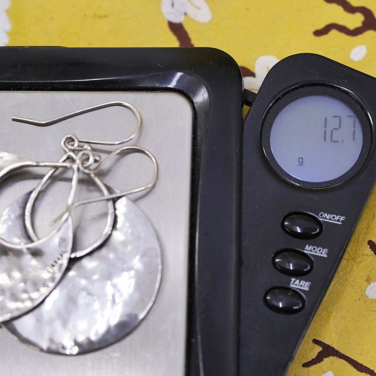 Silpada W1539. Half Moon Bay Sterling Silver hammered disc Earrings. Vintage.