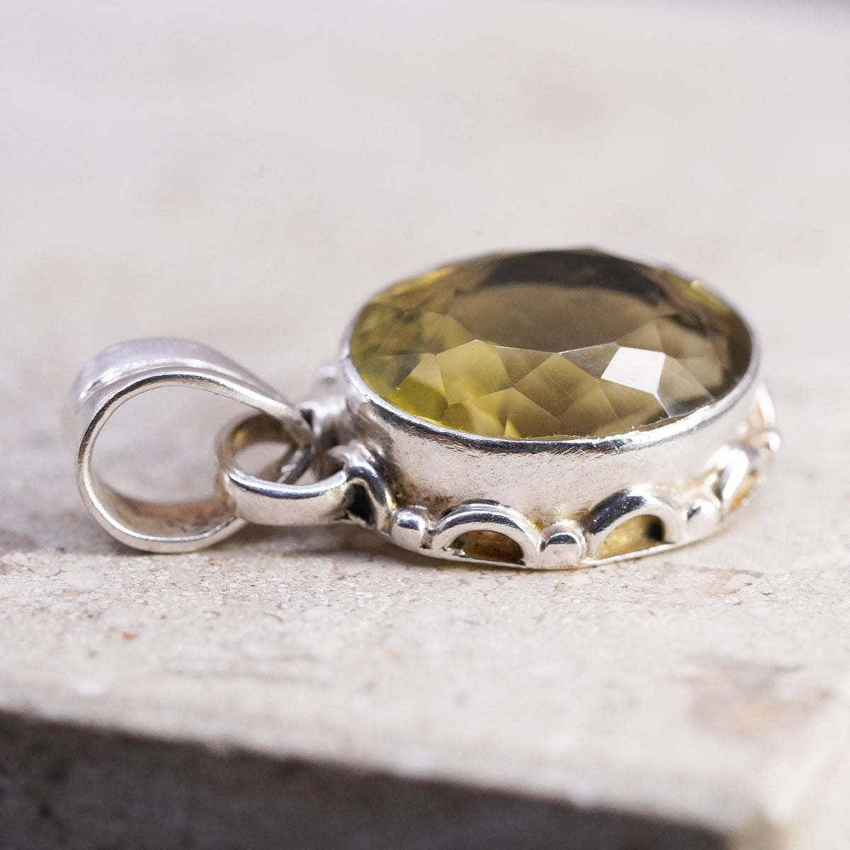 Vintage sterling silver 925 handmade oval pendant with citrine