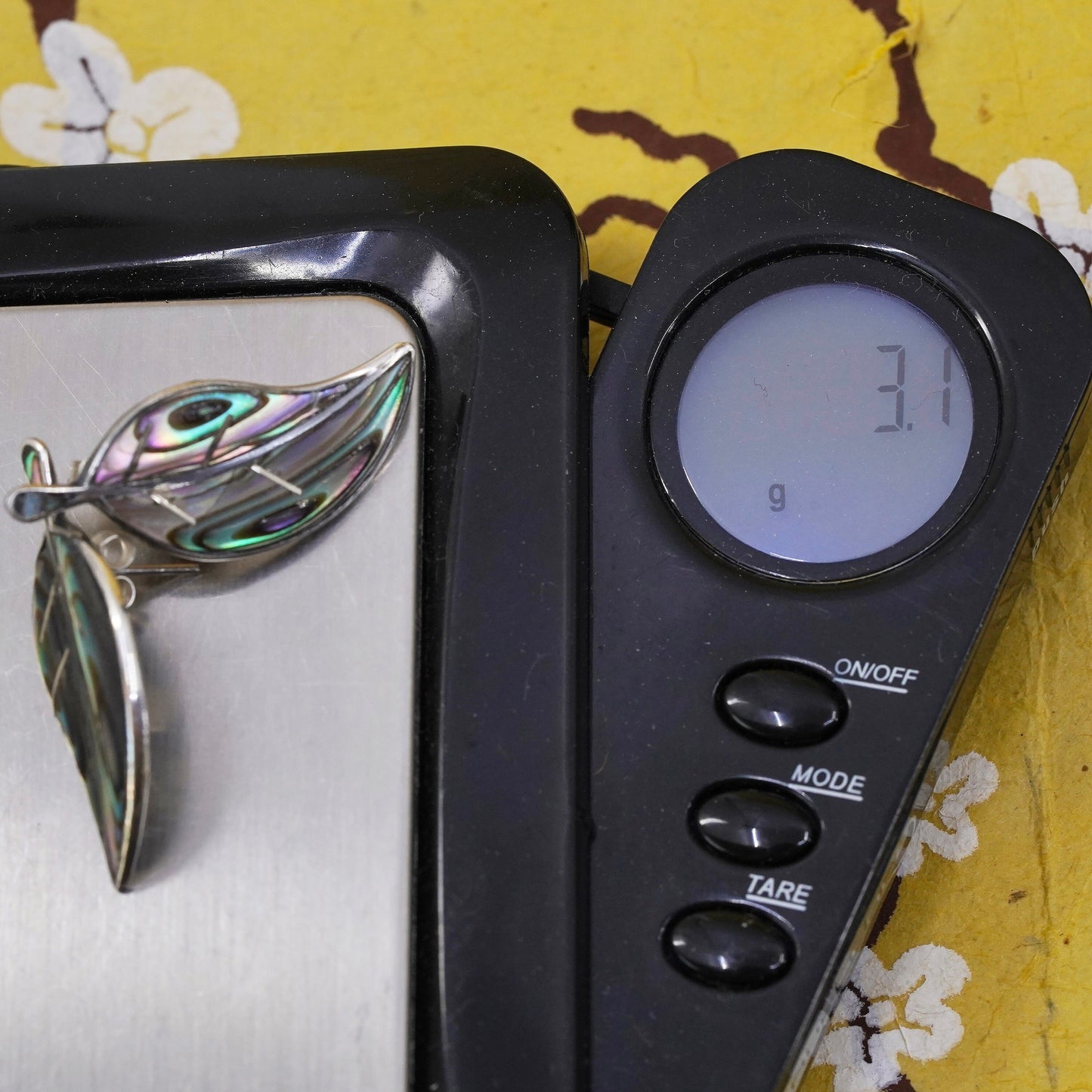 Vintage Mexican Sterling Silver handmade Earrings, 925 leaf studs with abalone