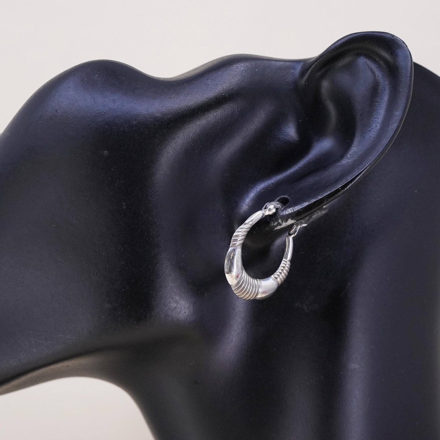 0.75", Vintage sterling silver loop single earring, twisted primitive hoo