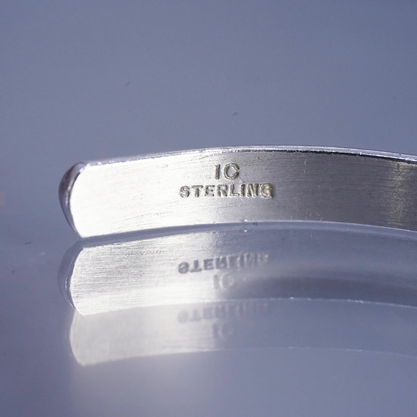 6.25”, Native American Sterling 925 silver handmade bracelet, ribbed cuff