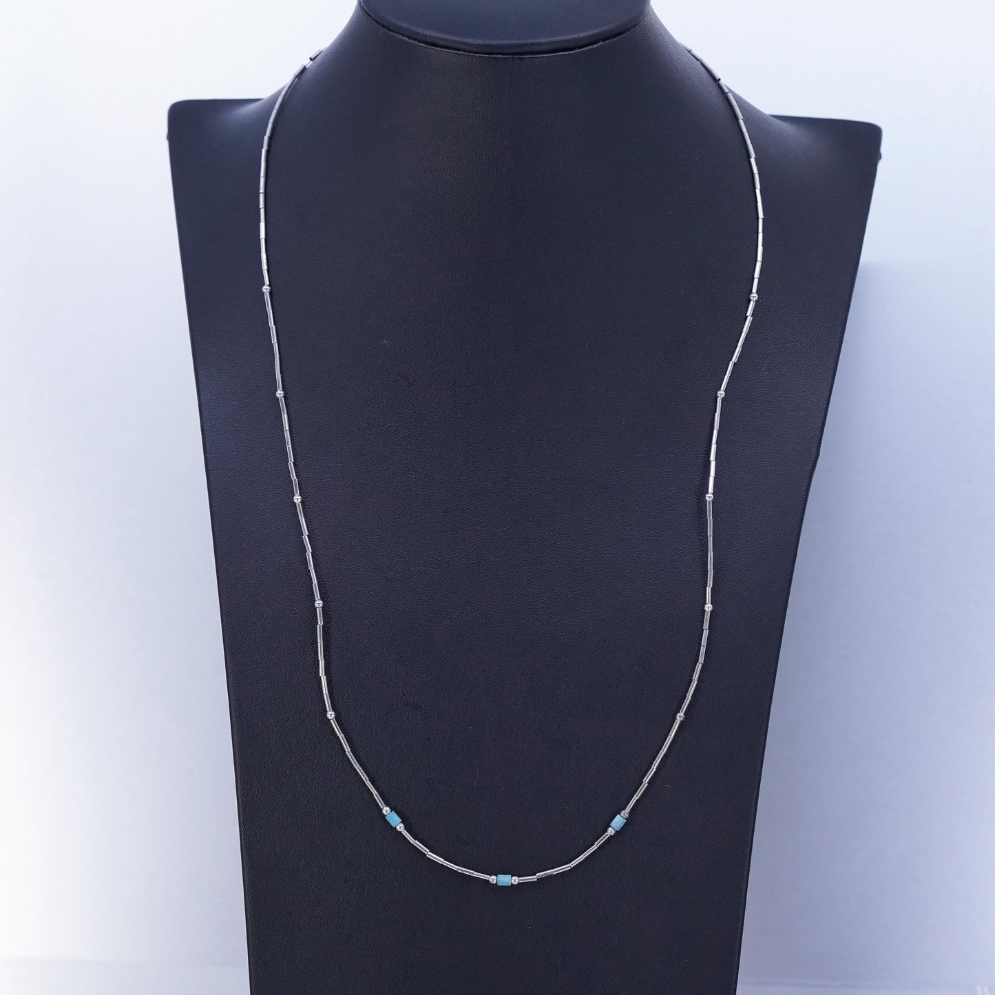 22”, Native American Sterling 925 liquid silver necklace with turquoise beads