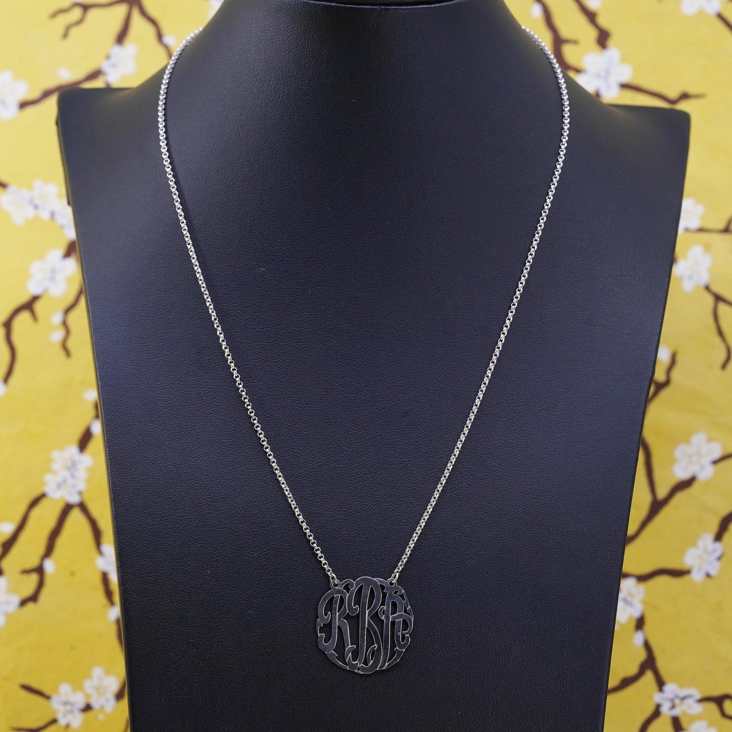 18", Italian Sterling 925 Silver circle Chain Necklace w/ monogram RAB pendant