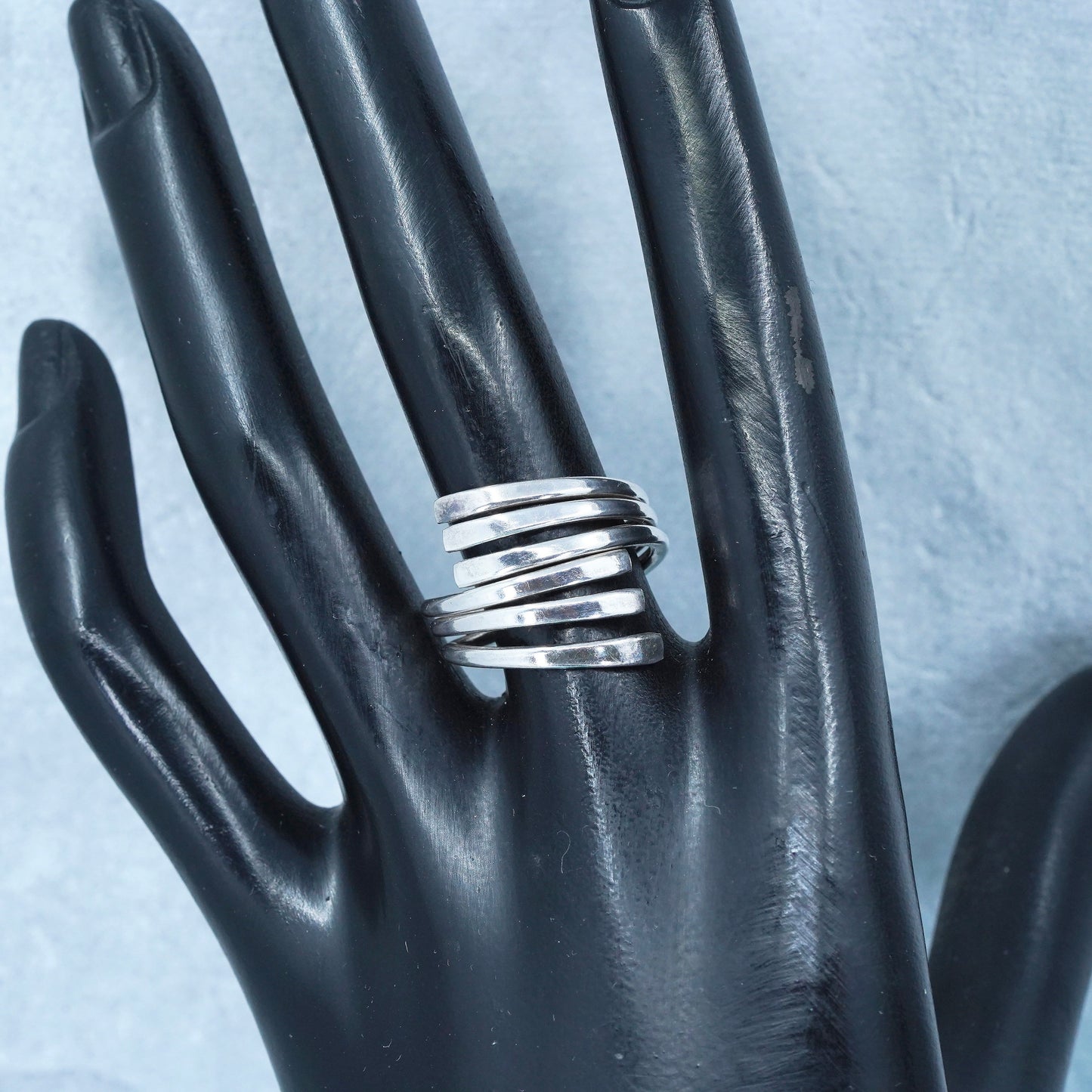 Size 8, vintage southwestern Mexican Sterling 925 silver ring, wrap band