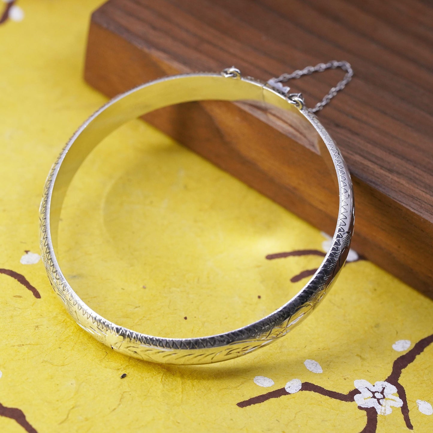 7.25", Sterling silver bracelet, textured 925 hinged bangle secure chain
