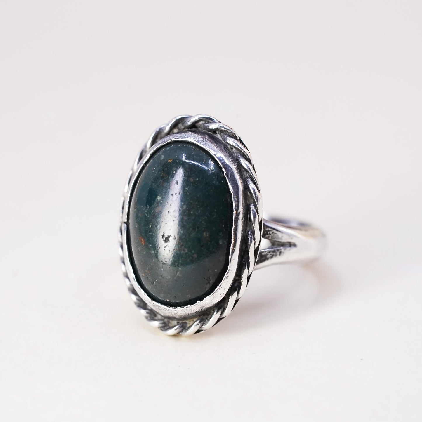Size 4.5, Vintage sterling 925 silver handmade ring with bloodstone and cable