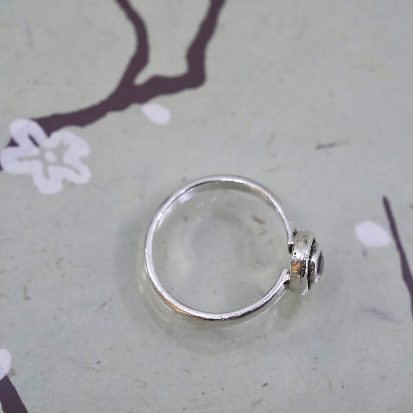 Size 8, vintage simple sterling 925 silver handmade ring with garnet