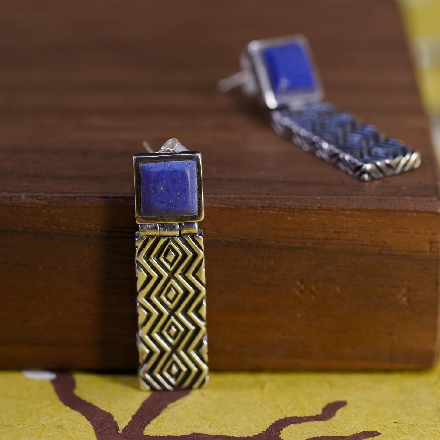 Designer sterling 925 silver textured rugtangular earrings lapis lazuli square