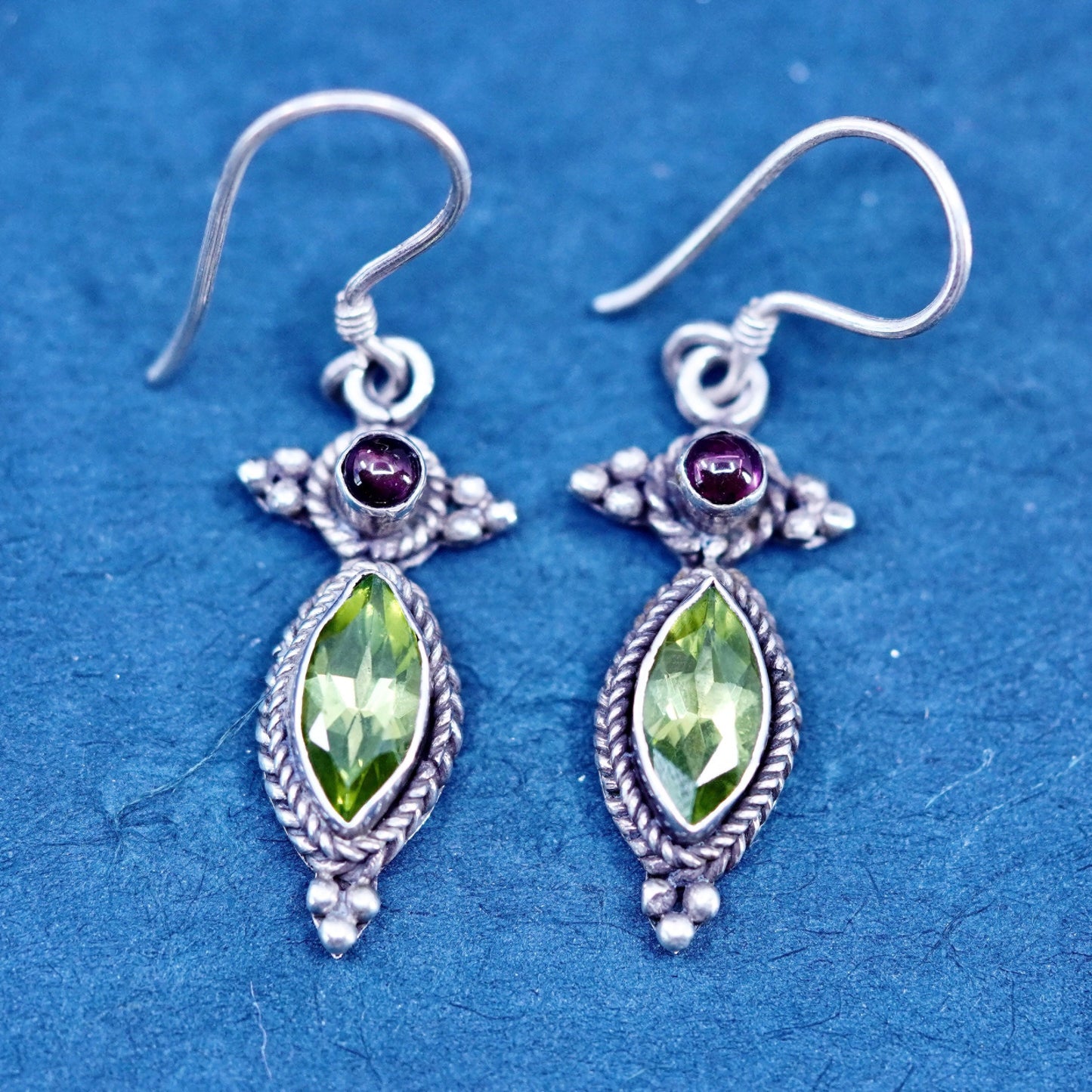 Vintage sterling silver 925 handmade earrings with peridot and garnet