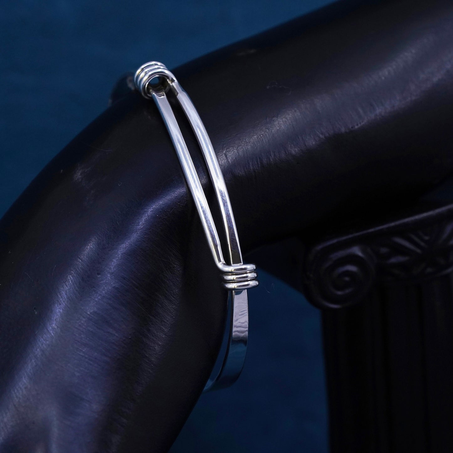 7.5", vintage Ed Levin Sterling silver handmade bracelet, 925 hinged bangle