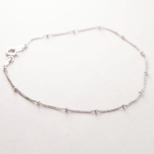 7.25” 1mm, Vintage Italian sterling silver bracelet, 925 curb chain with beads