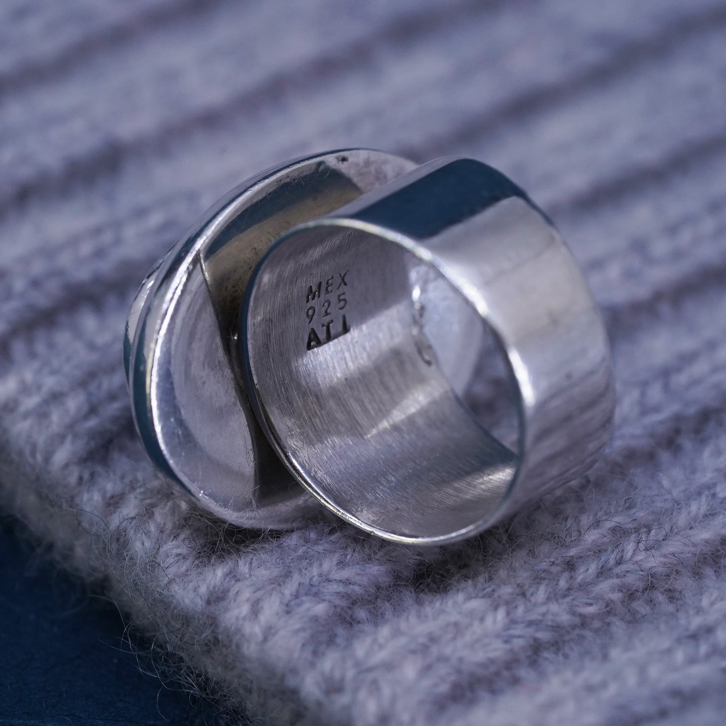 Size 6.25, Mexican Sterling silver handmade ring, 925 band with blue cats eye