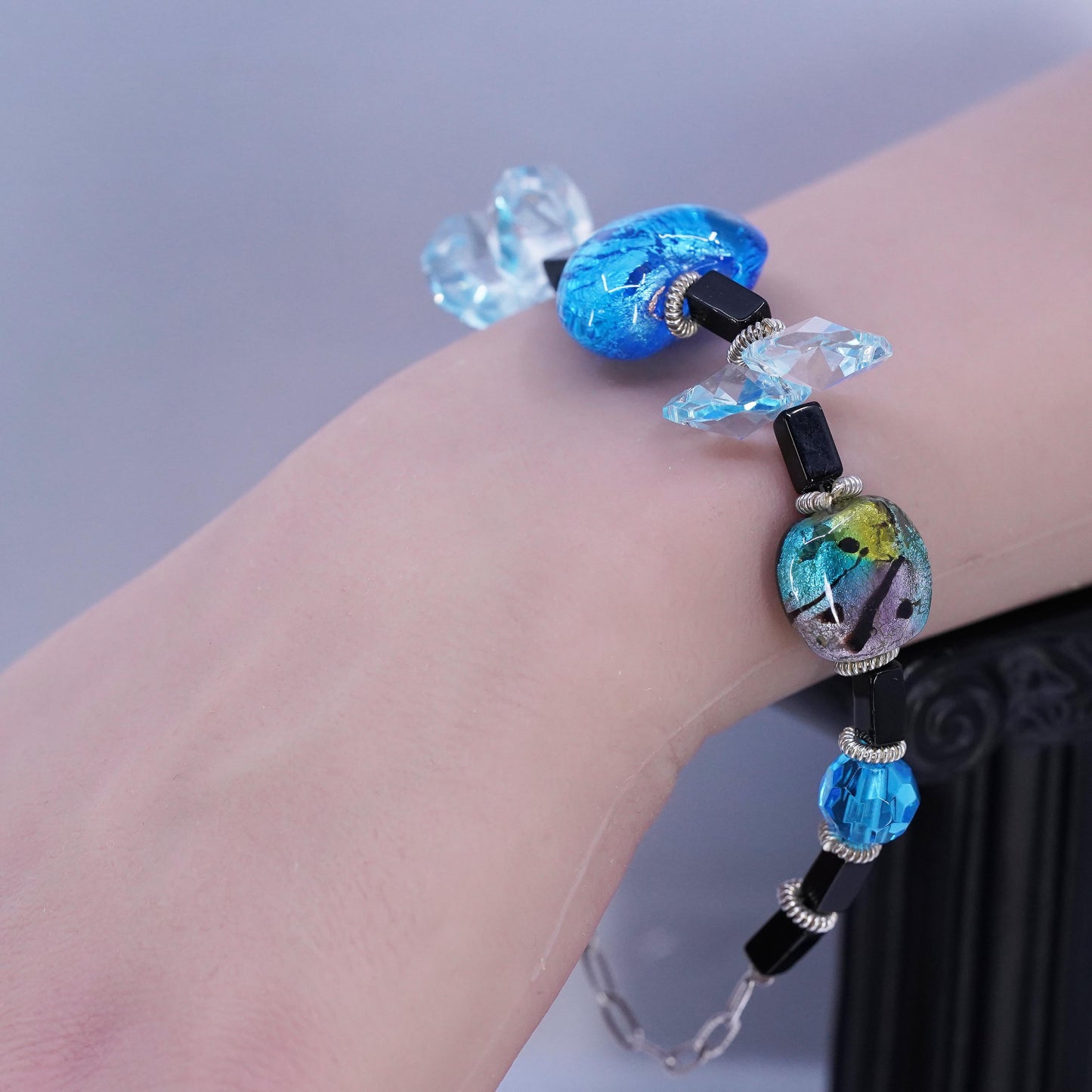 7.5+1", Sterling 925 silver Bracelet with Blue Foiled Glass heart onyx cubes